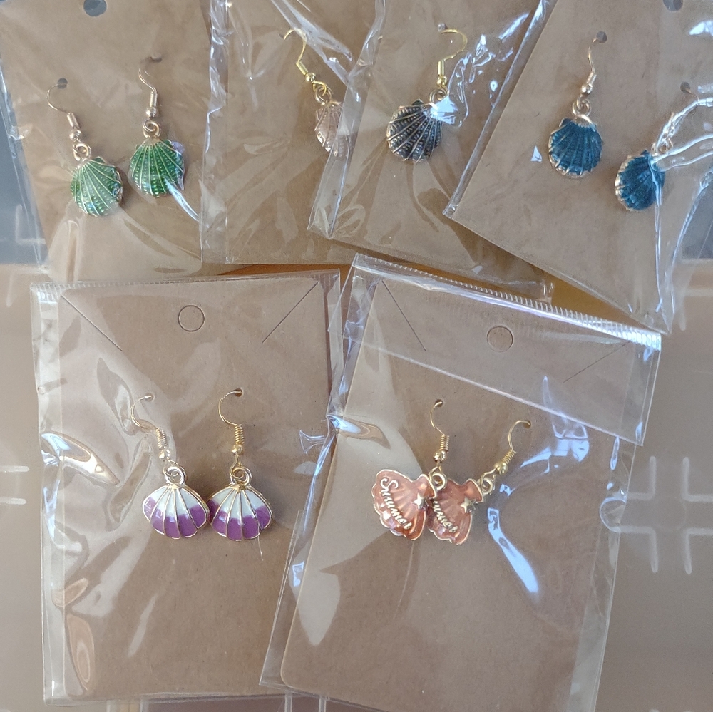Elegant Shell Earrings Set